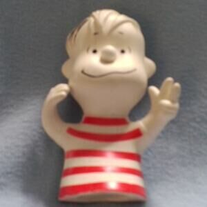 Vintage Avon Peanuts Linus Squeeze Bath Rubber Toy – 1952 Collectible